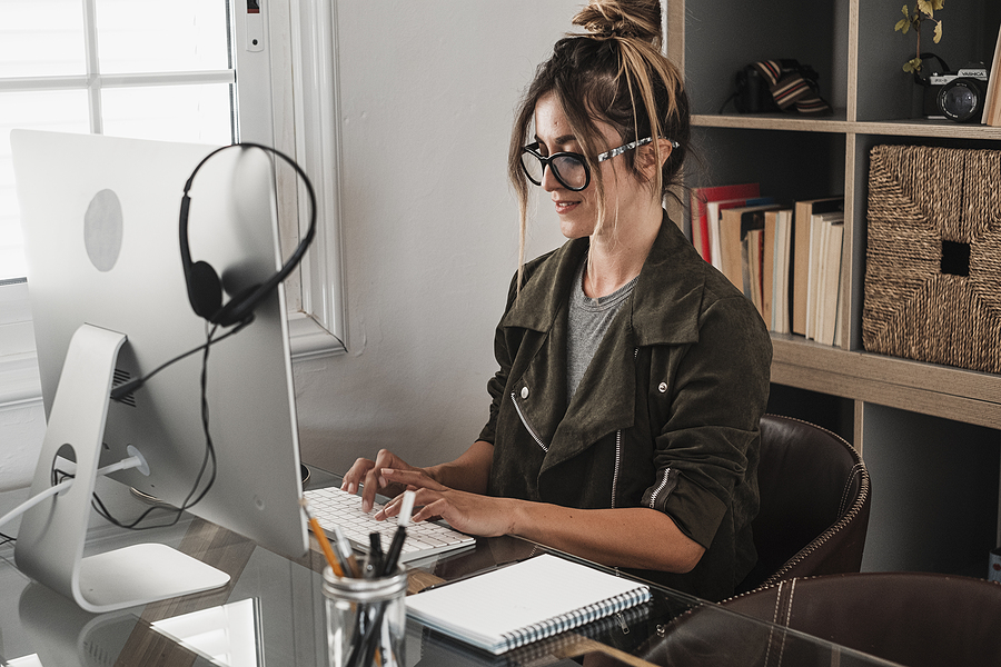 The Pluses and Minuses of Hiring Remote Workers Today – Does Remote Work Make Sense for Your Business