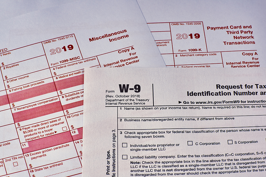 How Do I Decide Do Have W-2 or 1099 Employees